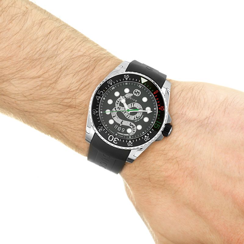 Shop Gucci Dive Quartz Kingsnake Black Dial Black Rubber Strap Watch For Men - YA136217 in USA