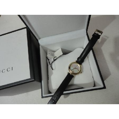 Shop Gucci Diamantissima Mother of Pearl Dial Black Leather Strap Watch For Women - YA141505 in USA