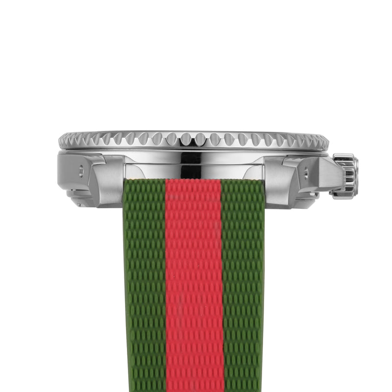 Gucci Dive Automatic Black Dial Two Tone Rubber Strap Watch for Men - YA136349 Buy Now By Gucci