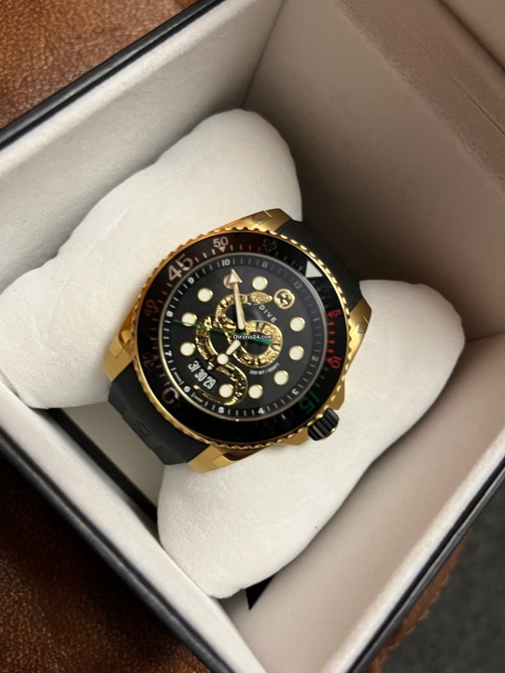 Shop Gucci Dive Quartz Black Dial Black Rubber Strap Watch For Men - YA136219 in USA