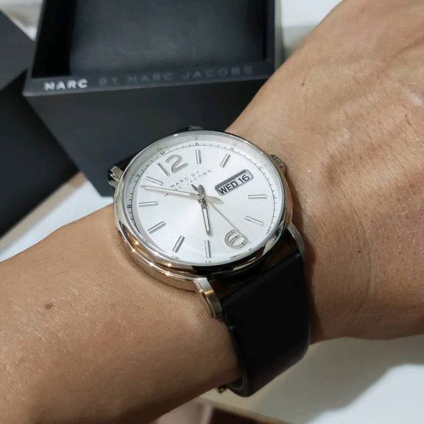 Marc Jacobs Fergus White Dial Black Leather Strap Watch for Men - MBM5076 Buy Now By Marc Jacobs