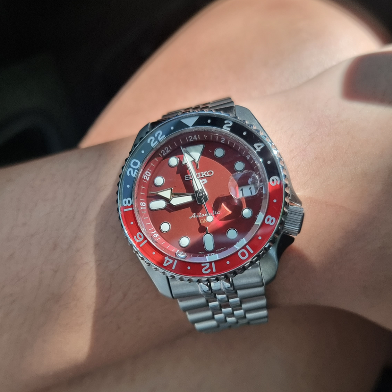Seiko 5 Sports Thong Sia Limited Edition Red Dial Silver Steel Strap Watch For Men - SSK031K1 Buy Now By Seiko
