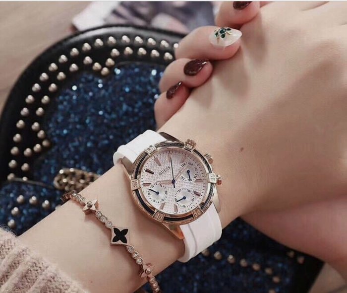 Guess Catalina White Dial White Silicon Strap Watch For Women - W0562L1 Buy Now By Guess