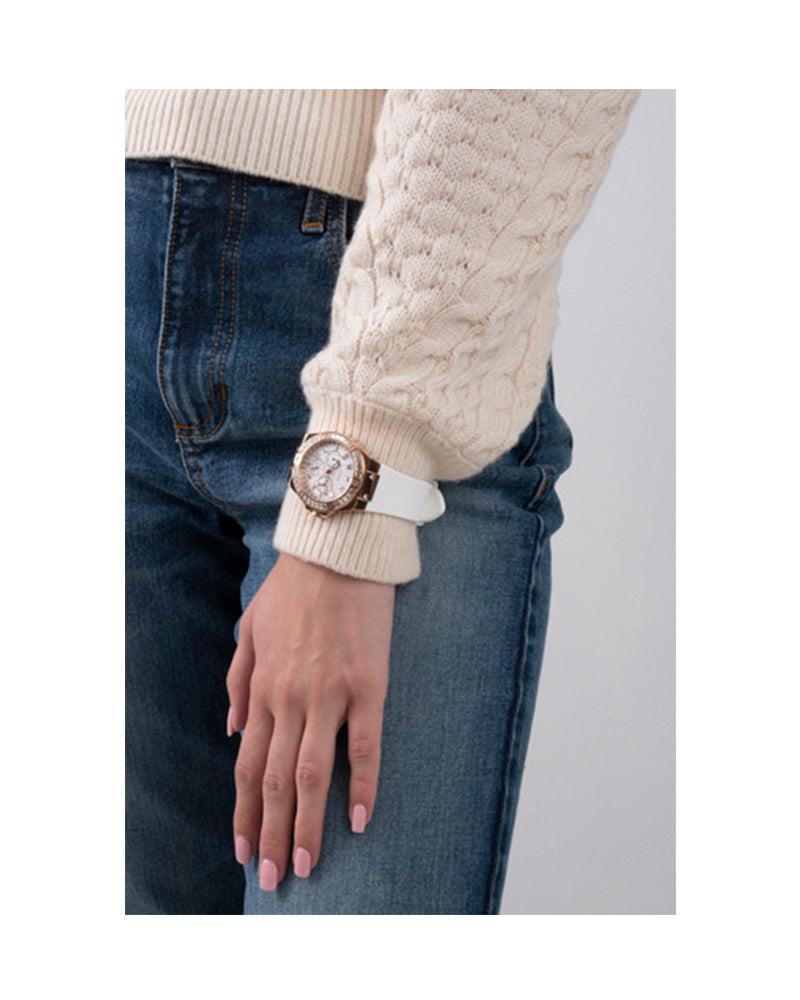 Shop Guess Venus Diamonds White Dial White Rubber Strap Watch for Women - GW0118L4 in USA