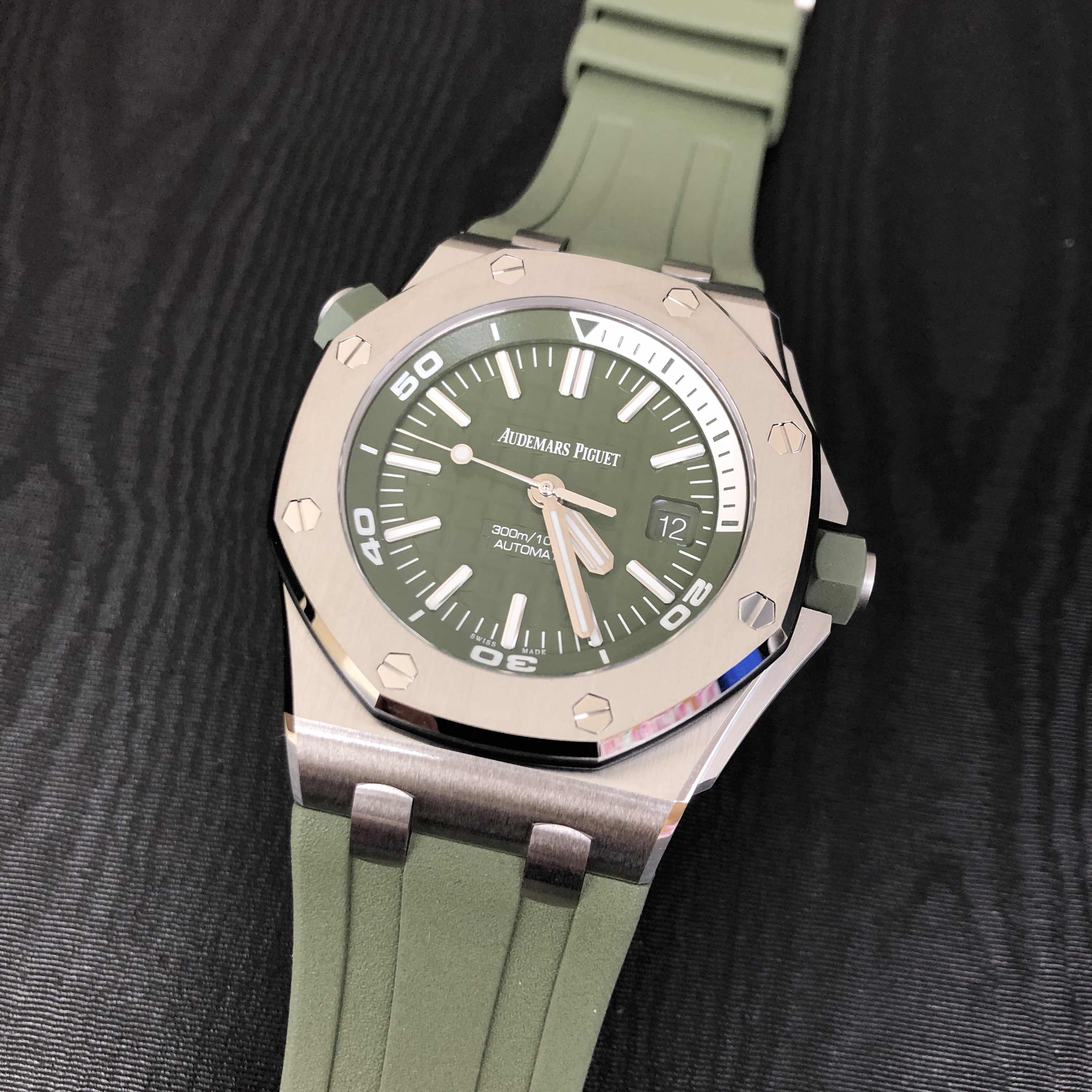 Audemars Piguet Royal Oak Offshore Diver Green Dial Green Rubber Strap Watch for Men - 15710ST.OO.A052CA.01