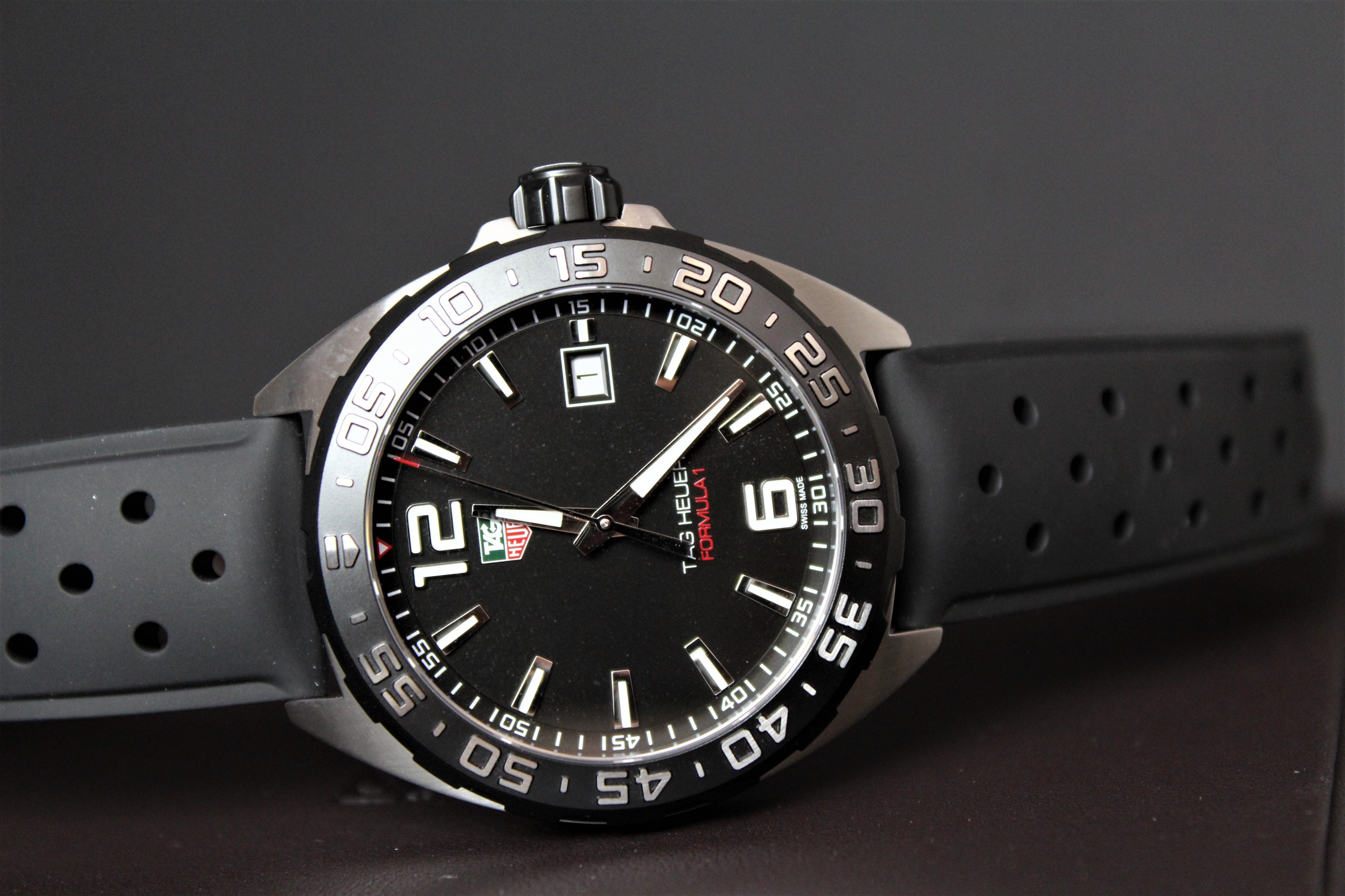 Tag Heuer Formula 1 Quartz Black Dial Black Rubber Strap Watch for Men - WAZ1110.FT8023