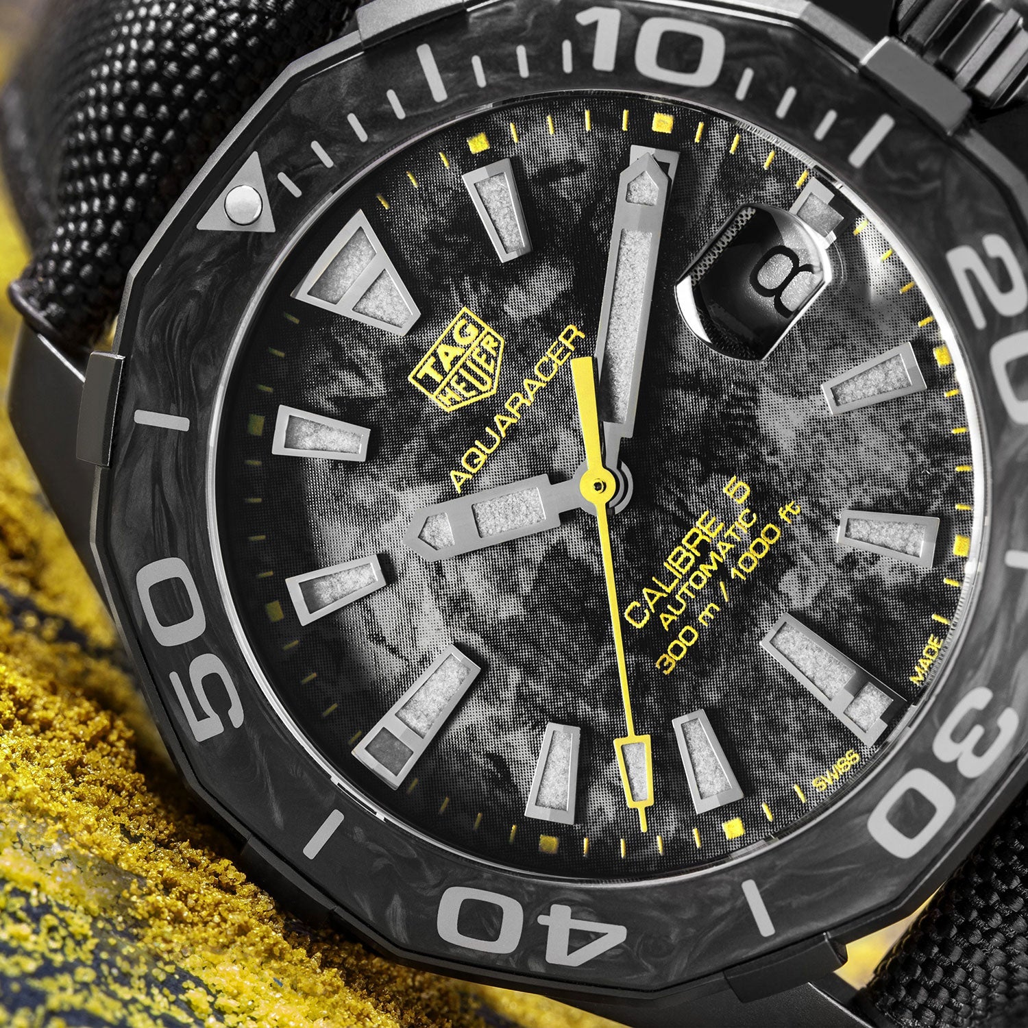 Tag Heuer Aquaracer Carbon Dial Watch for Men - WBD218B.FC6446