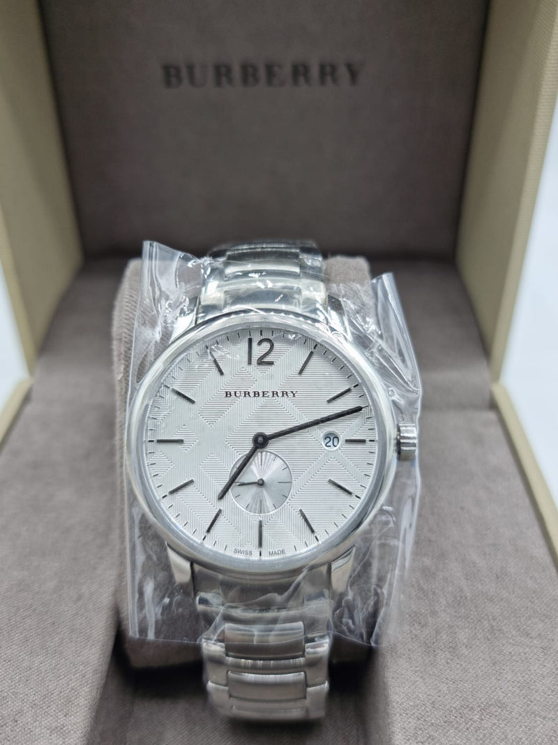 Shop Burberry The Classic Silver Dial Silver Steel Strap Watch for Men - BU10004 in USA