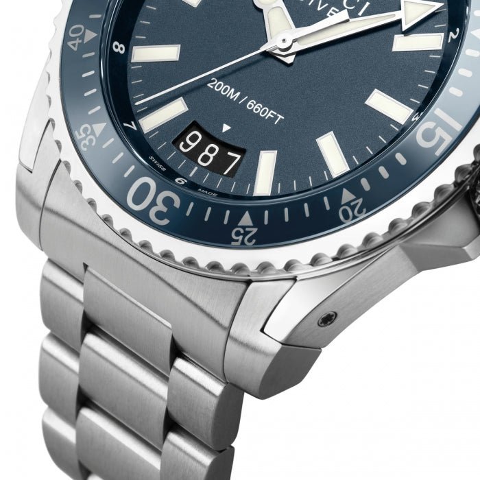Shop Gucci Dive Analog Blue Dial Silver Steel Strap Watch For Men - YA136203 in USA
