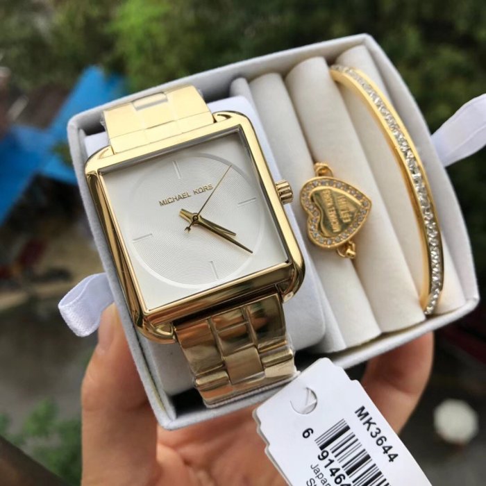 Michael Kors Lake Quartz White Dial Gold Steel Strap Watch For Women - MK3644 Buy Now By Michael Kors