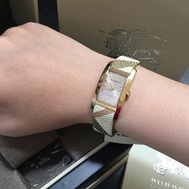 Burberry Pioneer Gold Dial Haymarket Beige Leather Strap Watch for Women - BU9509