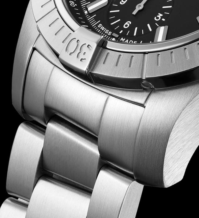 Shop Breitling Avenger Chronograph 43 Black Dial Silver Steel Strap Watch for Men - A13385101B1A1 in USA