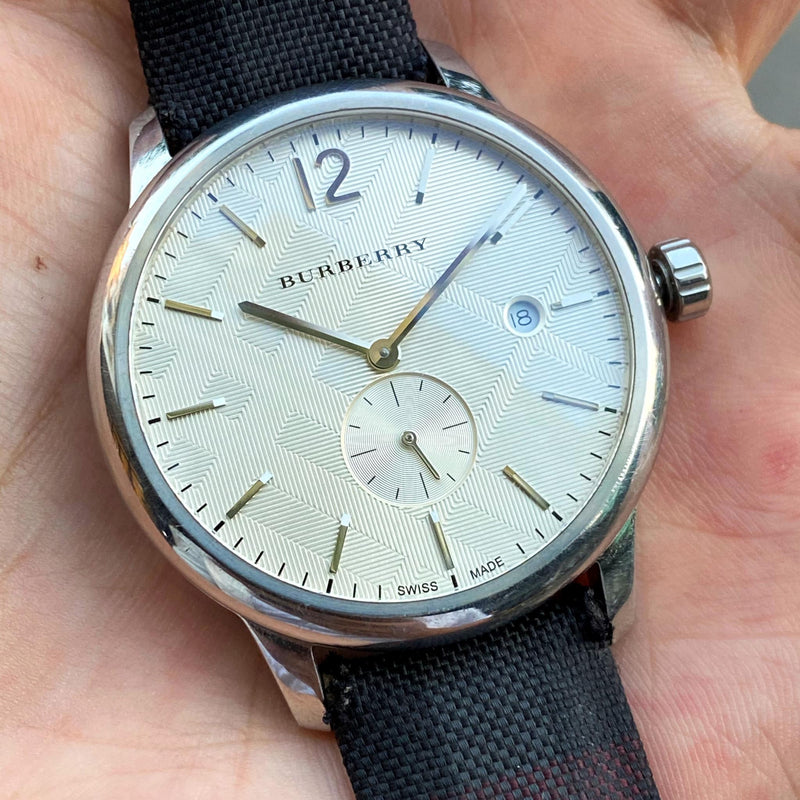 Shop Burberry Classic Round Cream Dial Black Leather Strap Watch for Men - BU10008 in USA