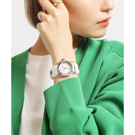 Shop Gucci Sync Quartz White Dial White Rubber Strap Unisex Watch - YA137302 in USA