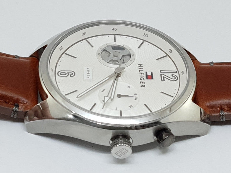 Tommy Hilfiger Deacon White Dial Brown Leather Strap Watch for Men - 1791550 Buy Now By Tommy Hilfiger