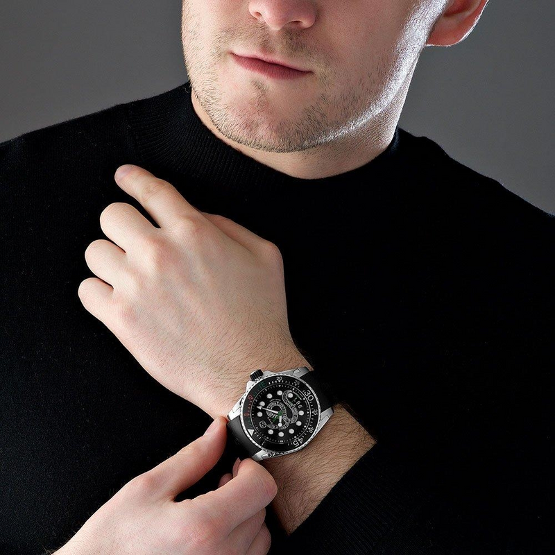 Shop Gucci Dive Quartz Kingsnake Black Dial Black Rubber Strap Watch For Men - YA136217 in USA