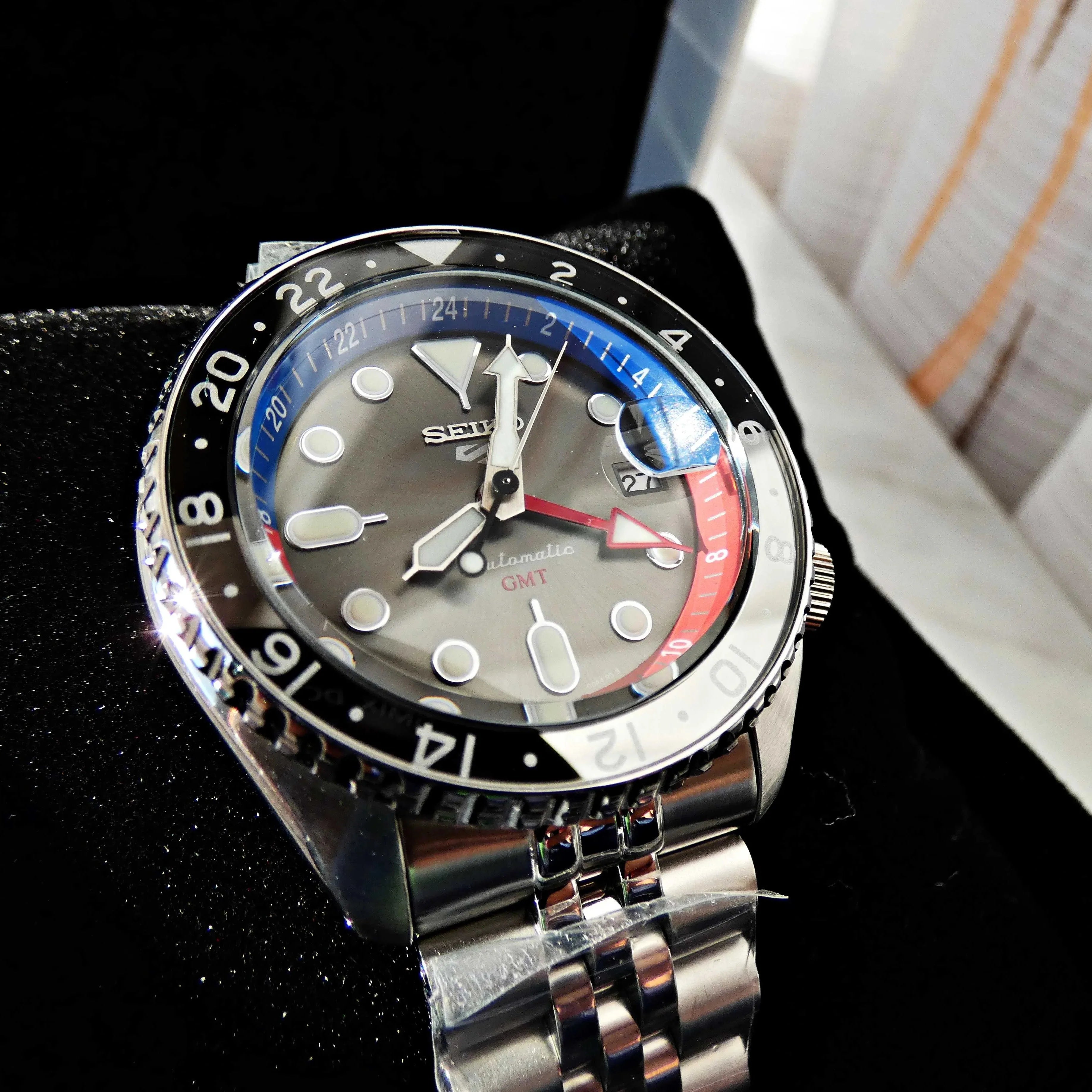 Seiko 5 Sports Special Edition Automatic Grey Dial Silver Steel Strap Watch For Men - SSK019K1