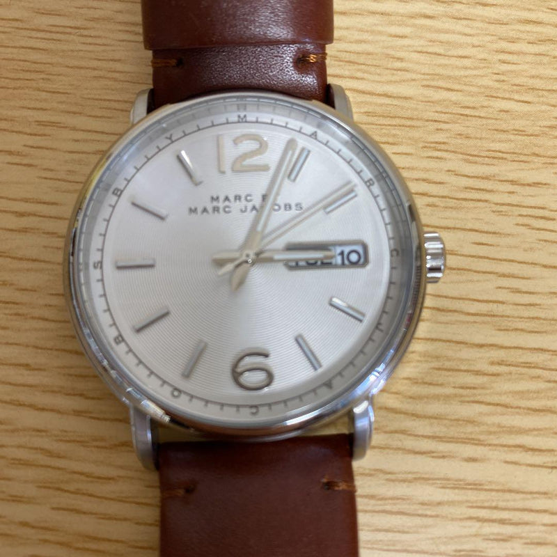 Marc Jacobs Fergus White Dial Brown Leather Strap Watch for Men - MBM5080 Buy Now By Marc Jacobs