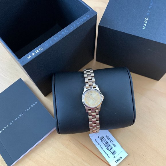 Marc Jacobs Henry Dinky Gold Dial Gold Steel Strap Watch for Women - MBM3199 Buy Now By Marc Jacobs