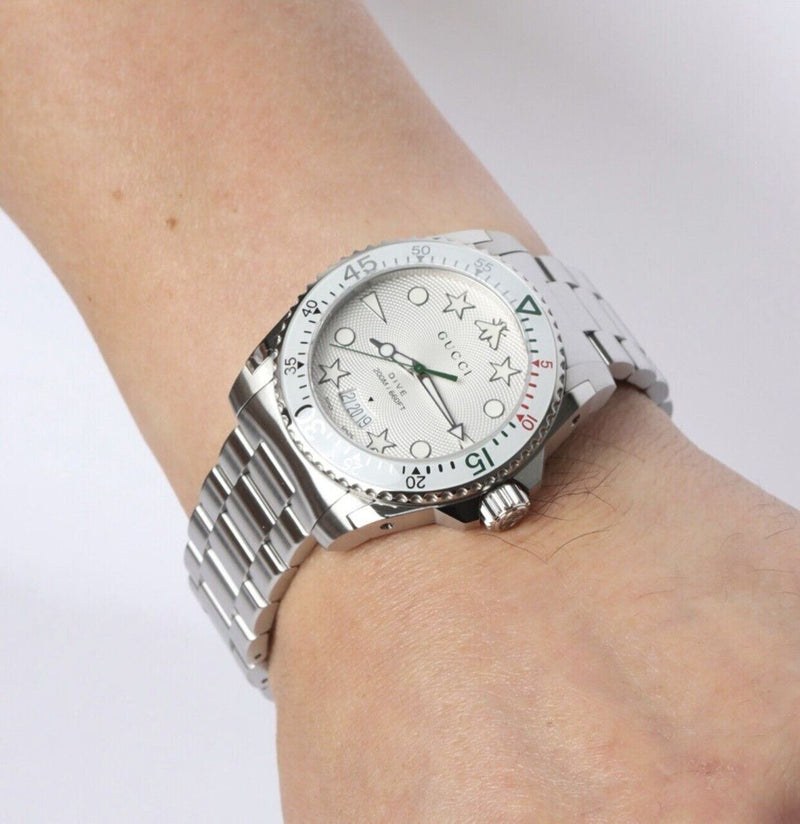 Shop Gucci Dive Quartz White Dial Silver Steel Strap Watch For Men - YA136336 in USA