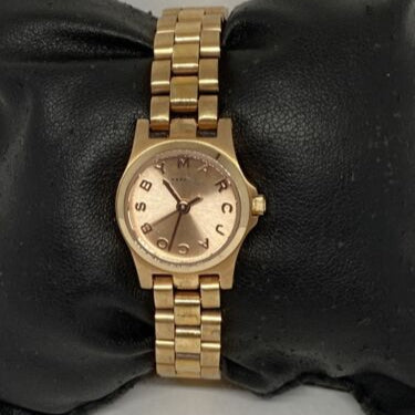 Marc Jacobs Dinky Rose Gold Dial Rose Gold Steel Strap Watch for Women - MBM3200 Buy Now By Marc Jacobs