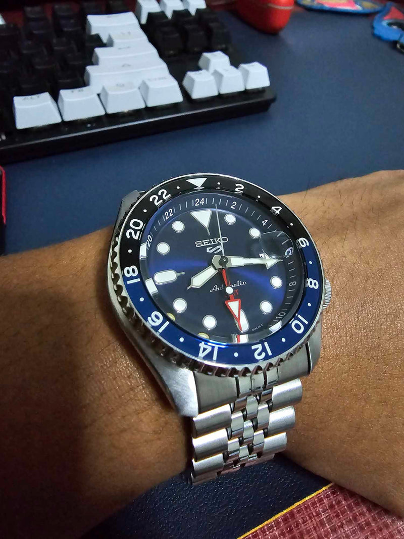Seiko 5 Sports GMT SKX Automatic Blueberry Dial Silver Steel Strap Watch For Men - SSK003K1