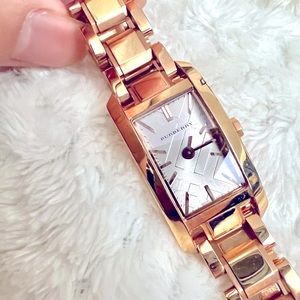 Shop Burberry Heritage Rose Gold Dial Rose Gold Steel Strap Watch For Women - BU9602 in USA
