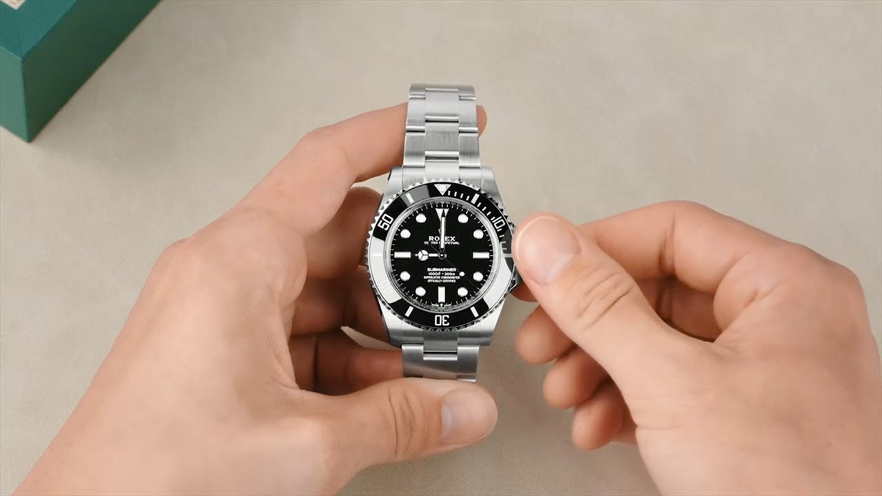 Rolex Submariner Black Dial Silver Steel Strap Watch for Men - M124060-0001