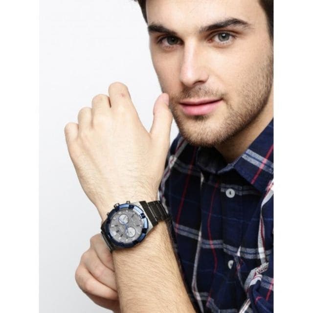 Guess Sport Analog Grey Dial Grey Steel Strap Watch for Men - W0377G5 Buy Now By Guess